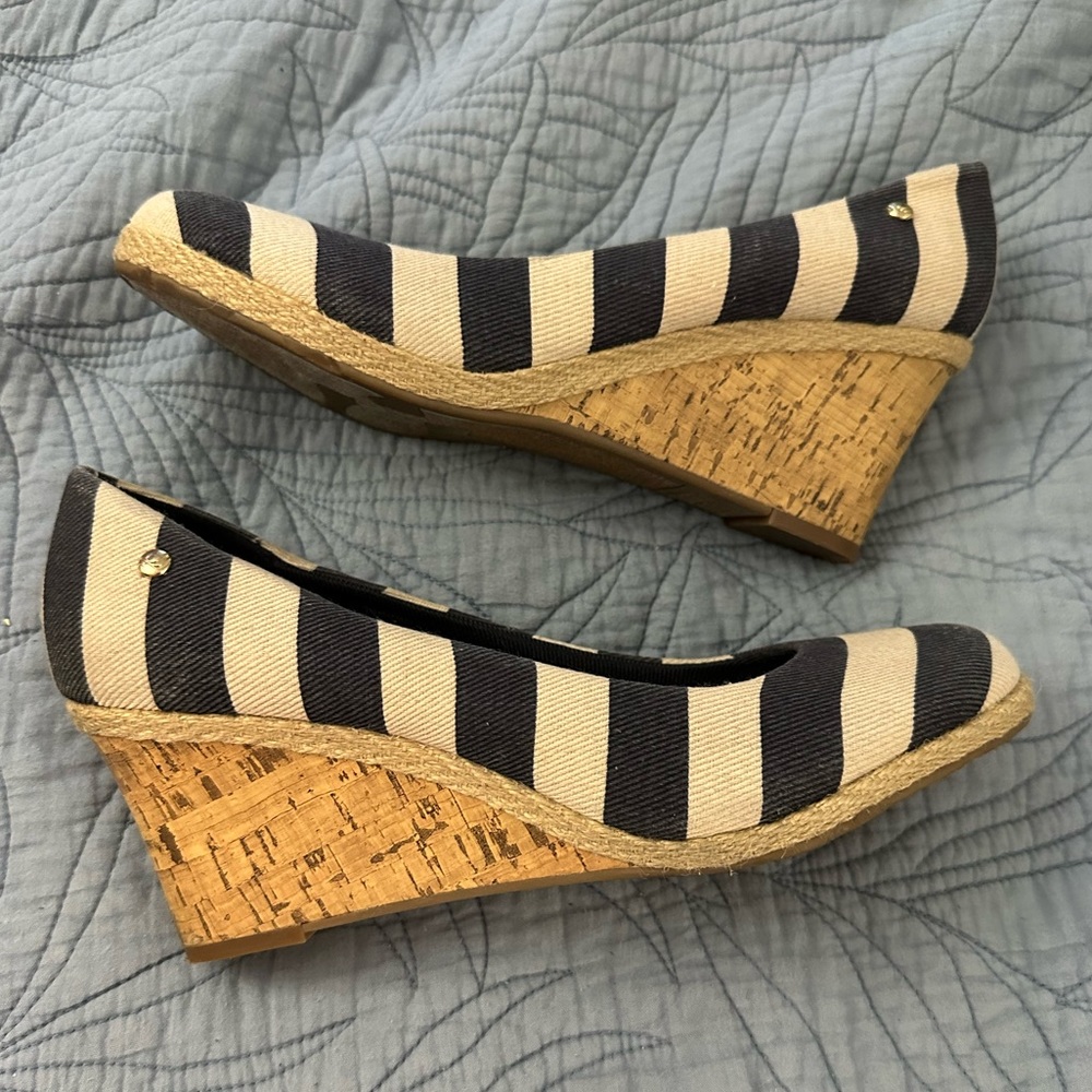 Life Stride Blue & White Stripped Wedges Size 11